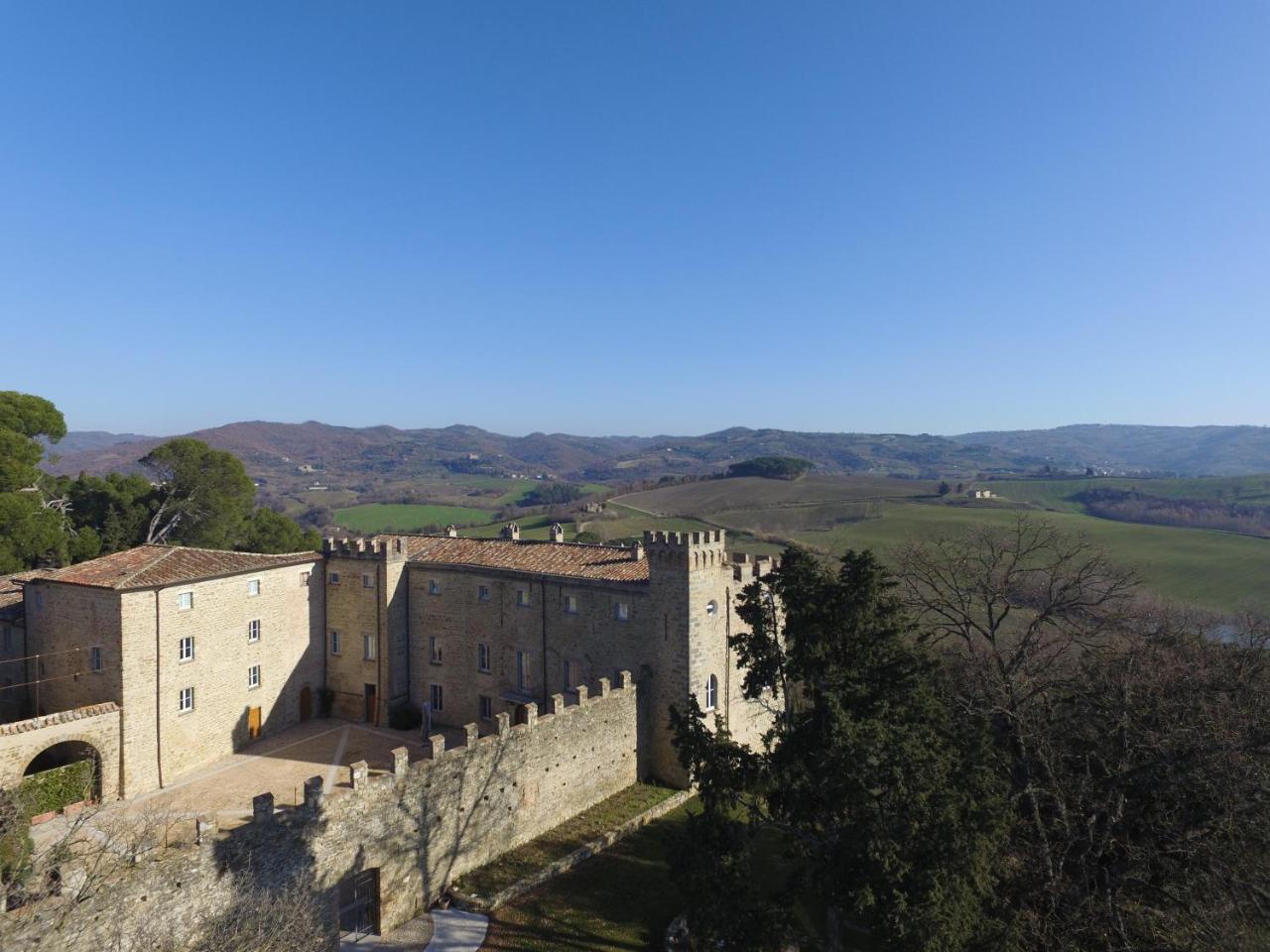 Castello Di Ramazzano - Tenute Aliani Perugia Exterior photo