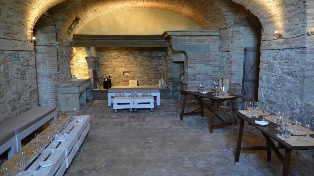 Castello Di Ramazzano - Tenute Aliani Perugia Exterior photo